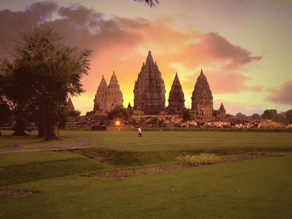 Carani Hotel Jogyakarta Zewnętrze zdjęcie