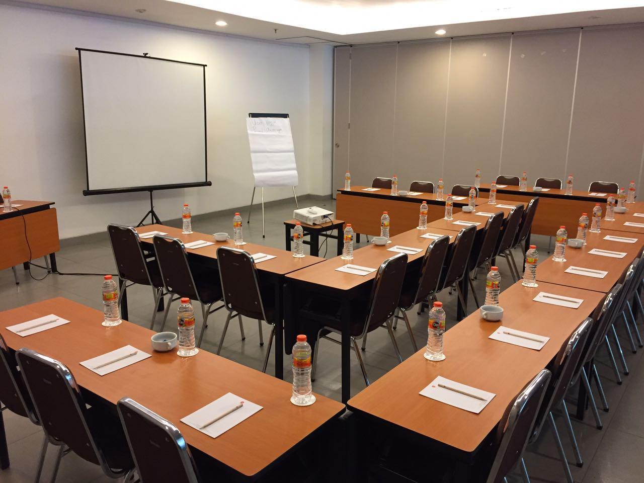 Carani Hotel Jogyakarta Zewnętrze zdjęcie