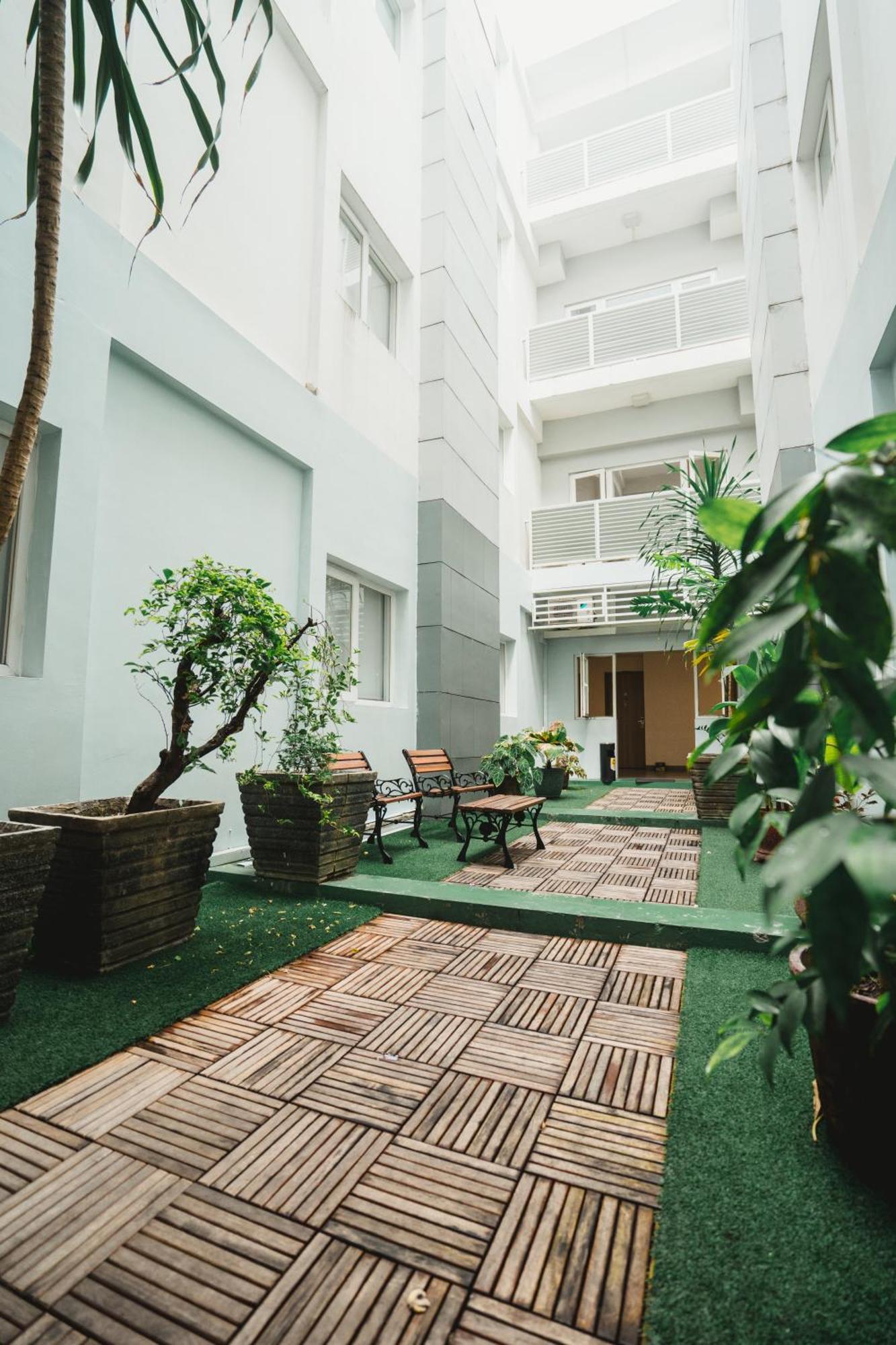Carani Hotel Jogyakarta Zewnętrze zdjęcie